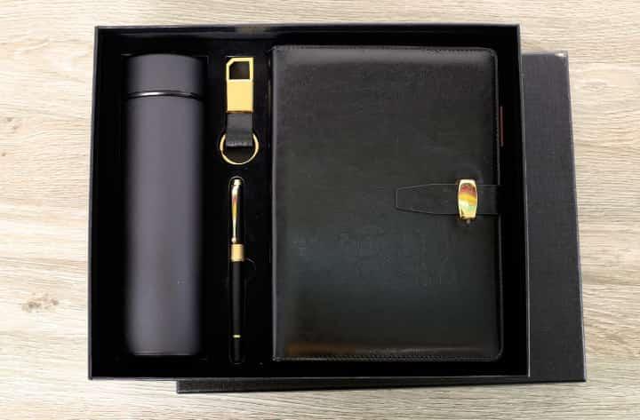 Picture 2 of Executive Corporate Gift Sets
