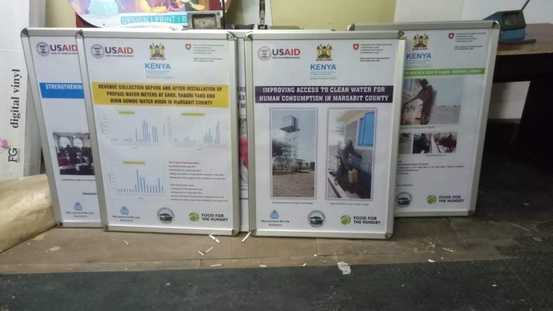 Picture 2 of Indoor Display Snapper Frames